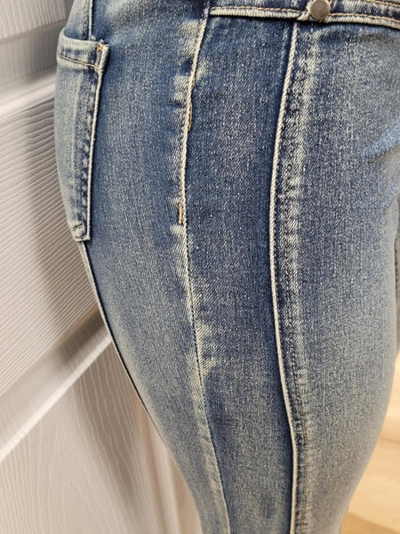 Vertical Stretch Jean