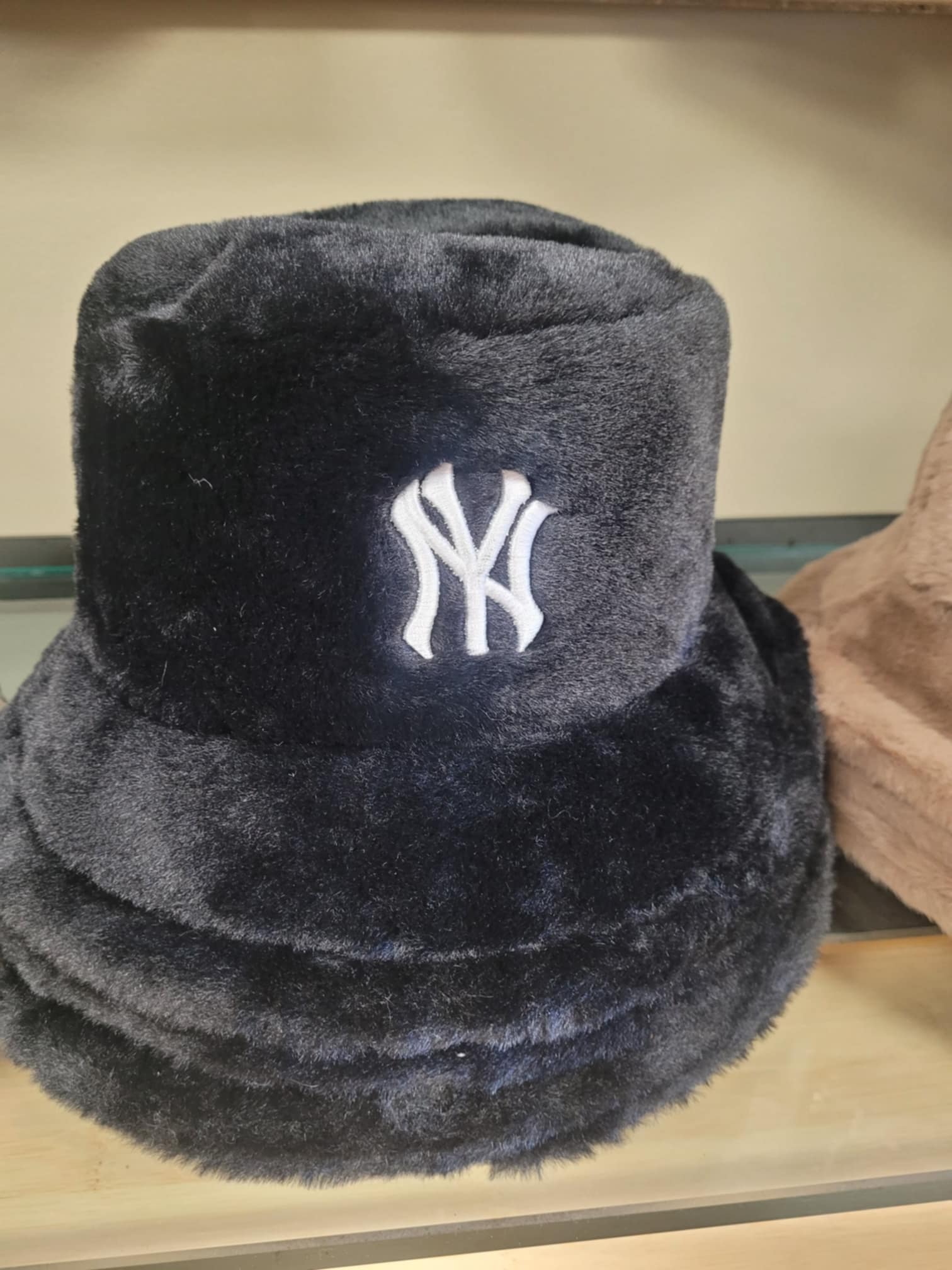 Faux Fur Bucket Hat Ney York